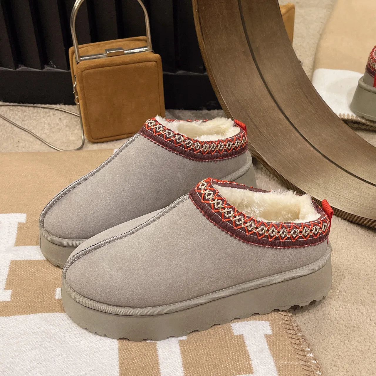 LYNOXA Cozy Winter Platform Mules™