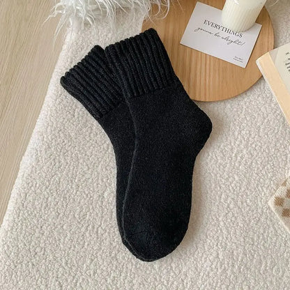 Lynoxa™ CozyWool Thick Mid-Calf Socks